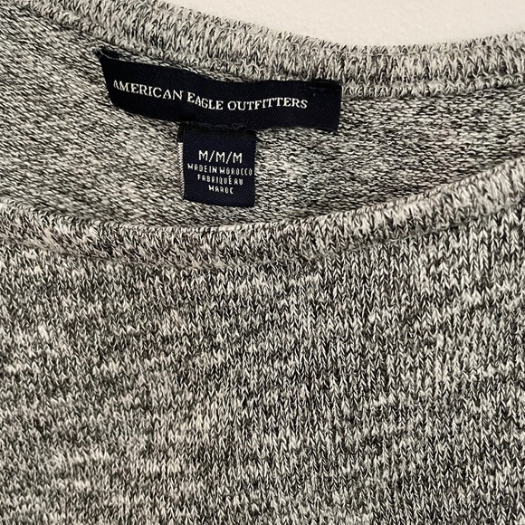 American Eagle sweater - Picture 3 of 3